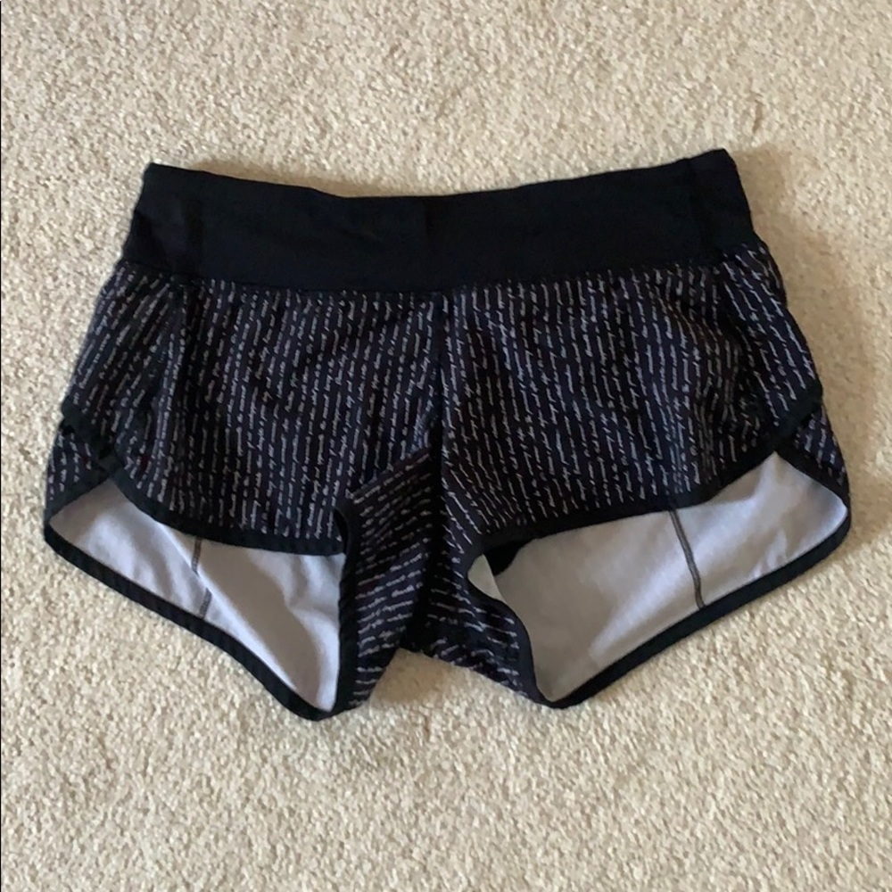COPY - Black Lululemon Size 4 Shorts